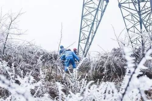 代替人工去巡視輸電線路？這家公司的無(wú)人機(jī)可不簡(jiǎn)單